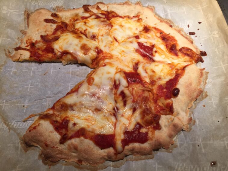 How many calories are in 2 slices of homemade pizza?