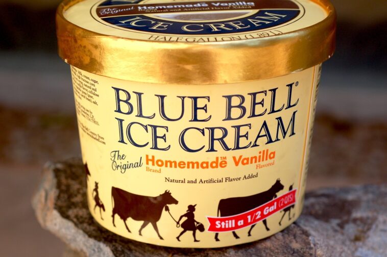 How many calories are in Blue Bell ice cream?