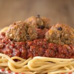 How many calories are in Olive Garden's spaghetti and meatballs?