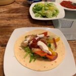 How many calories are in TGI Fridays fajitas?