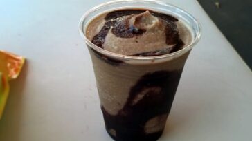 How many calories are in a Costco latte freeze?