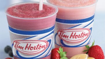 How many calories are in a Costco strawberry smoothie?