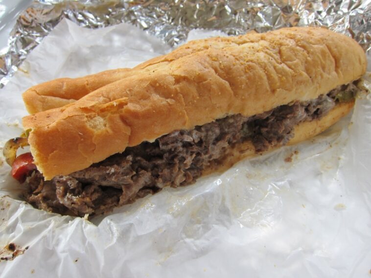 How many calories are in a Jersey Mike's Philly cheese steak?