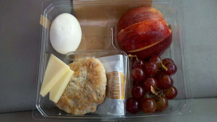 How many calories are in a Starbucks protein Box?