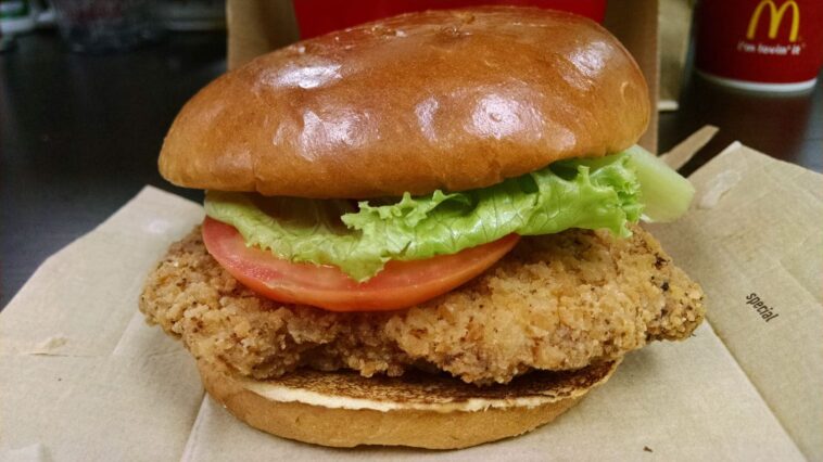 calories in mcdonalds buttermilk crispy chicken sandwich meal medium