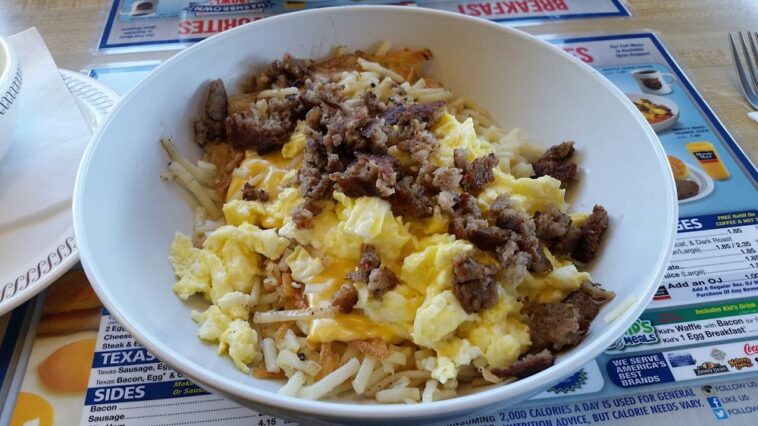 How many calories are in a hash brown bowl from Waffle House?