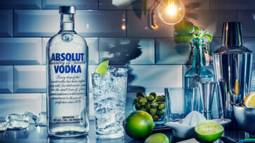 How many calories are in a shot of vodka from Costco?