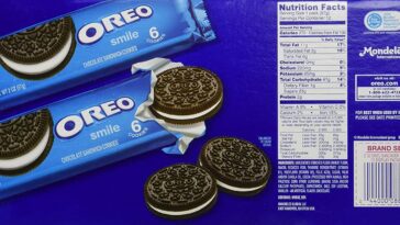 How many calories are in a single Oreo?