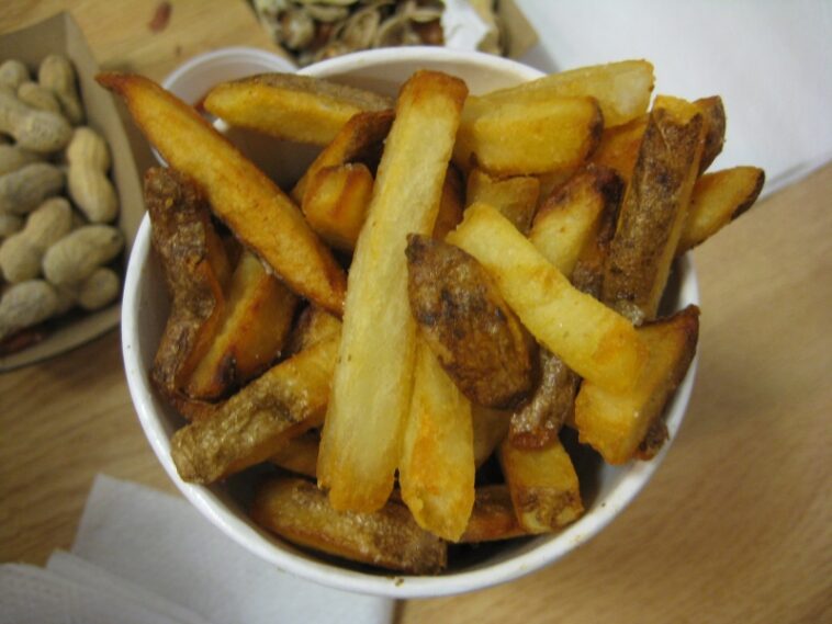 How many calories are in a small Five Guys fries?