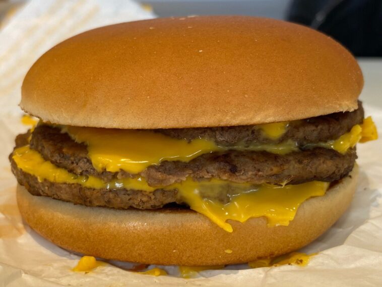 How many calories are in a triple cheeseburger from Mcdonalds?