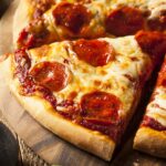 How many calories are in an 18 inch Costco pizza?