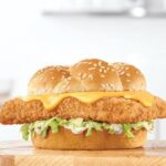 How many calories are in an Arby's fish sandwich without tartar sauce?