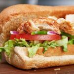 How many calories does a 6 inch Subway have?