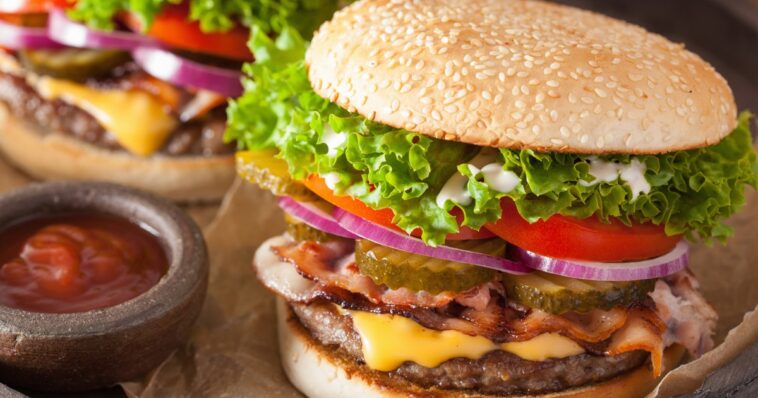 How many calories does a Reuben have?