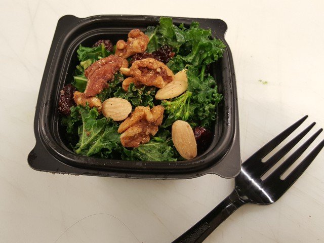 How many calories in Chick-fil-A small Superfood salad?