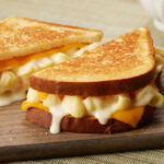 How many calories in a grilled cheese from Panera?