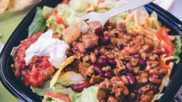 How many calories in a half size Wendy's Taco Salad?