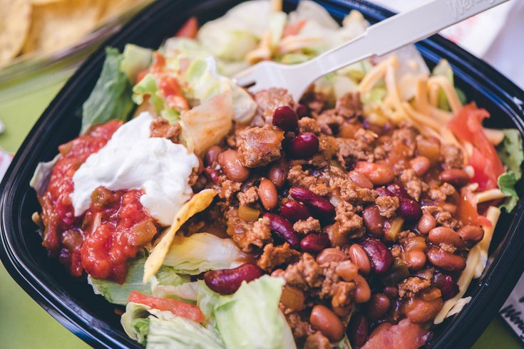 How many calories in a half size Wendy's Taco Salad?