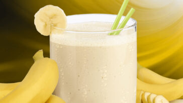 How many calories in a strawberry banana smoothie from Smoothie King?