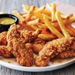 How many calories is Applebee's chicken tender platter?