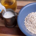 How many calories is Oatmeal with Milk and sugar?