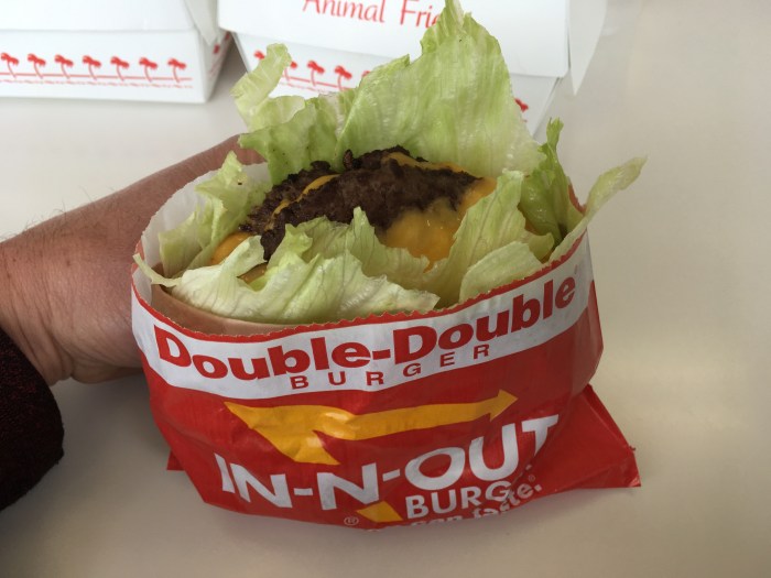 How many calories is a lettuce wrap from In-N-Out?