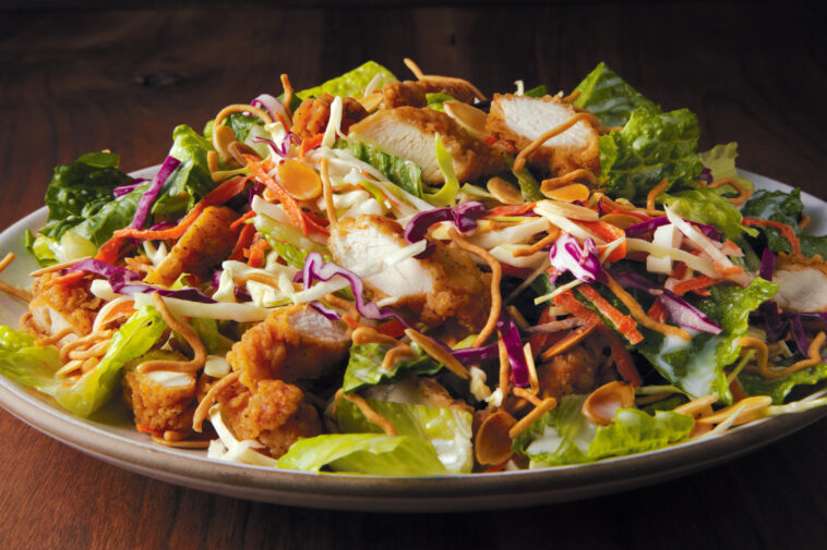 How many carbs are in Applebee's Grilled Chicken Caesar Salad?