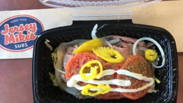 How many carbs are in a Jersey Mike's sub Tub?