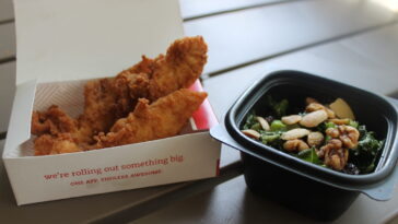 How many carbs in Chick-fil-A Superfood side?