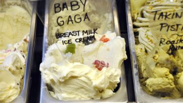 How many cream cheese flavors are there?