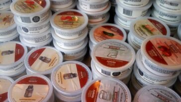 How many flavors of cream cheese are there?