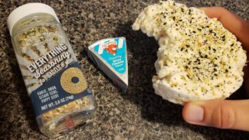 How many grams is a rice cake?