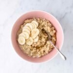 How many net carbs are in a bowl of oatmeal?