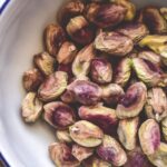 How many pistachios should I eat in a day?