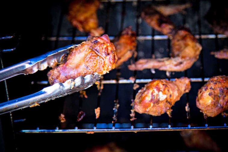 How many pounds of wings do I need for 4 adults?