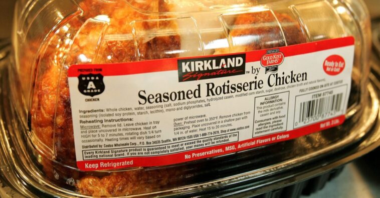How many rotisserie chickens does Costco sell in 2020?