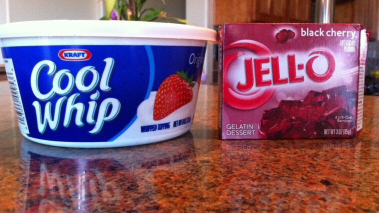 How many servings is 8 oz of Cool Whip?