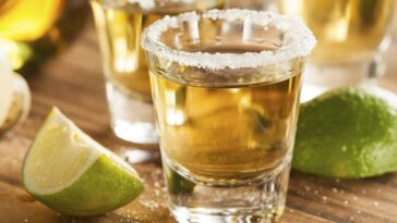 How many shots are in a margarita?