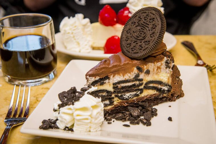 How many states have a Cheesecake Factory?