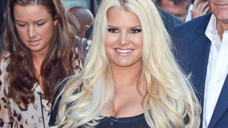 How many steps a day did Jessica Simpson take to lose weight?