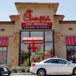 How much do Chick-fil-A owners make?