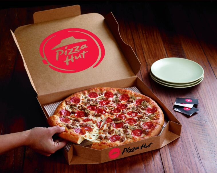 How much is the delivery fee for Pizza Hut?