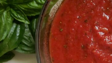 How much phosphorus is in pizza sauce?