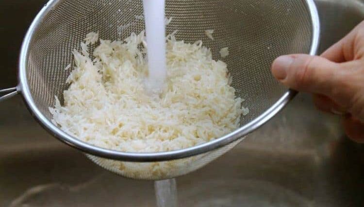How much water do I add to rice for Minute Rice?