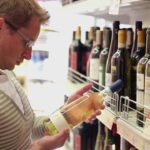 How much weight will I gain if I drink a bottle of wine a day?