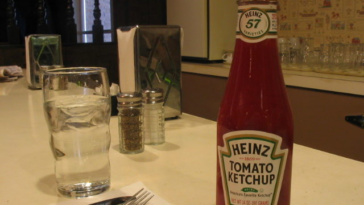 How you can quickly make the ketchup come out of the bottle?