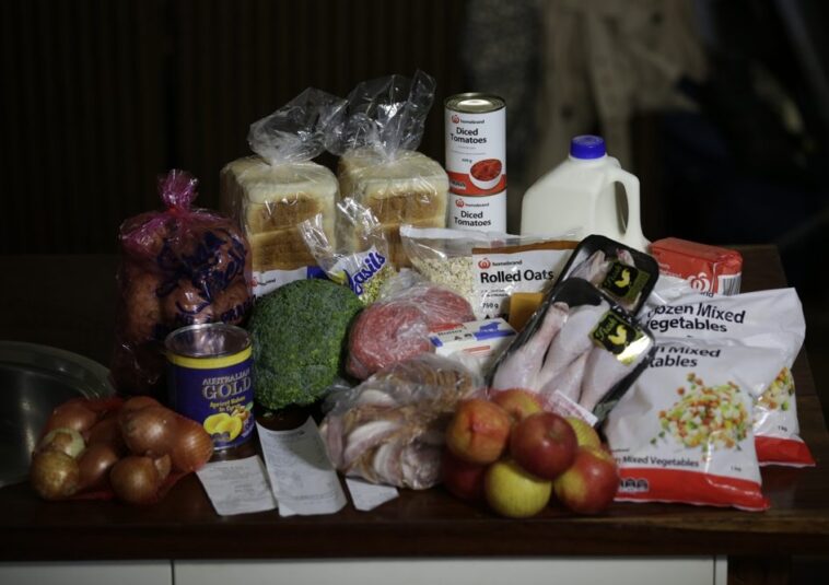 Is $50 a week enough for groceries?