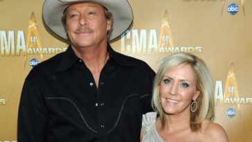 Is Alan Jackson still married?
