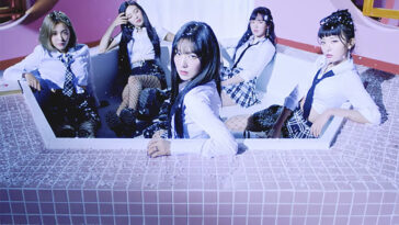 Is Blue velvet the same as red velvet?