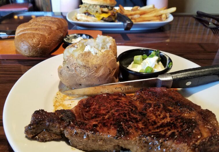 Is Fathers Day a big day for restaurants?